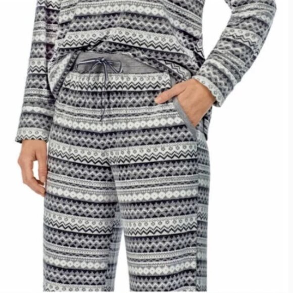 Nautica Ladies 2-piece Soft Fleece Pajamas Set, Gray Fair-Isle XS #340M - Picture 3 of 8